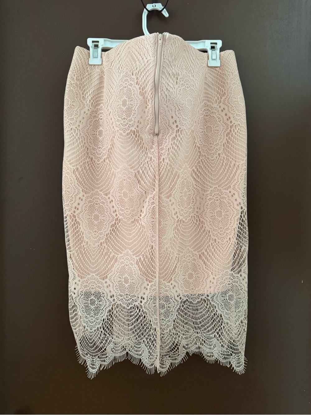 Torrid High-waist pink lace skirt - Picture 2 of 4